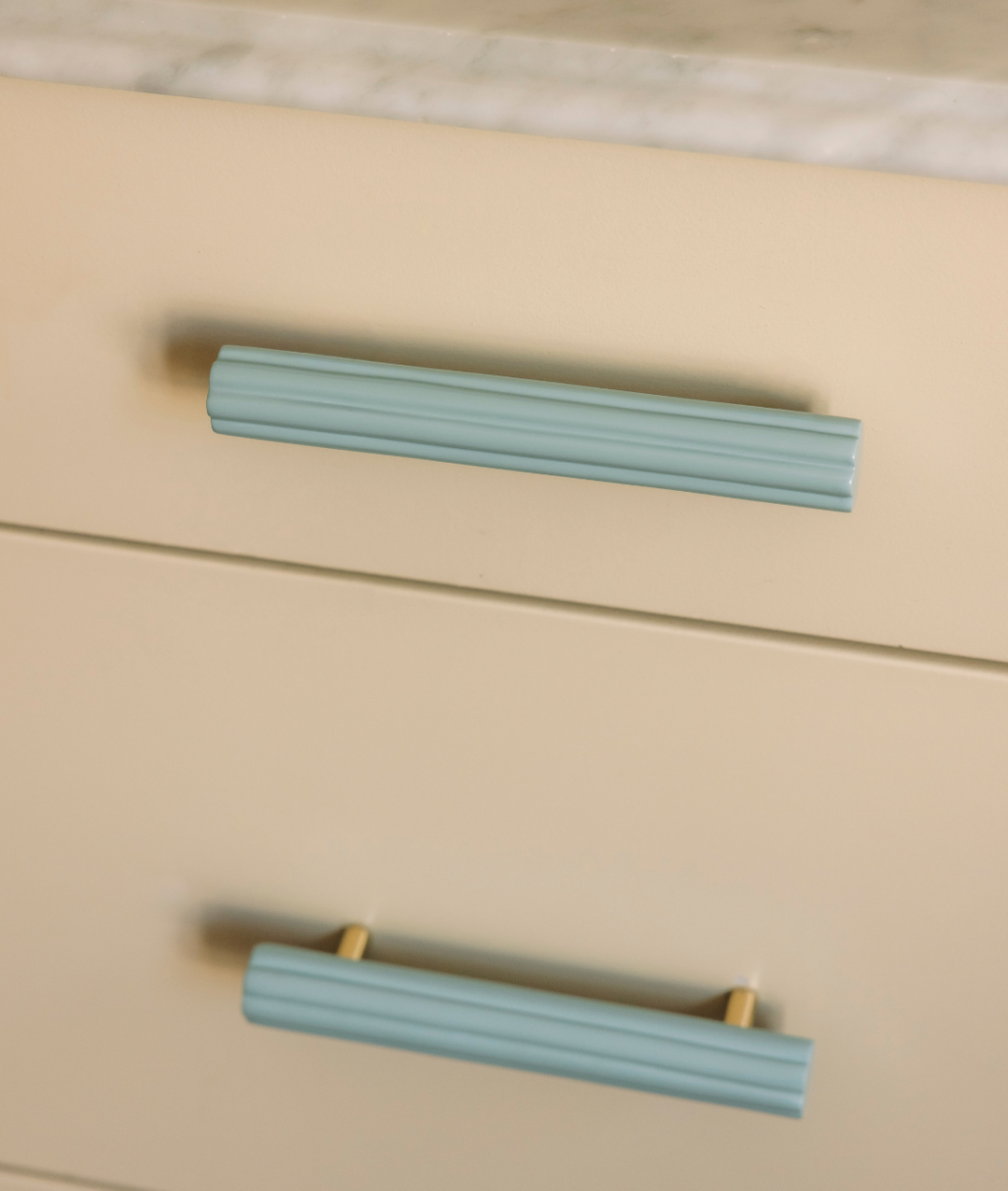 Fluted Pull Handle, Pale Blue