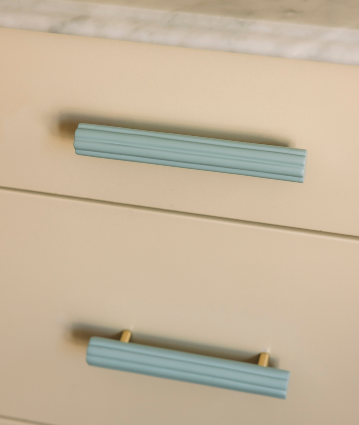 Fluted Pull Handle, Pale Blue