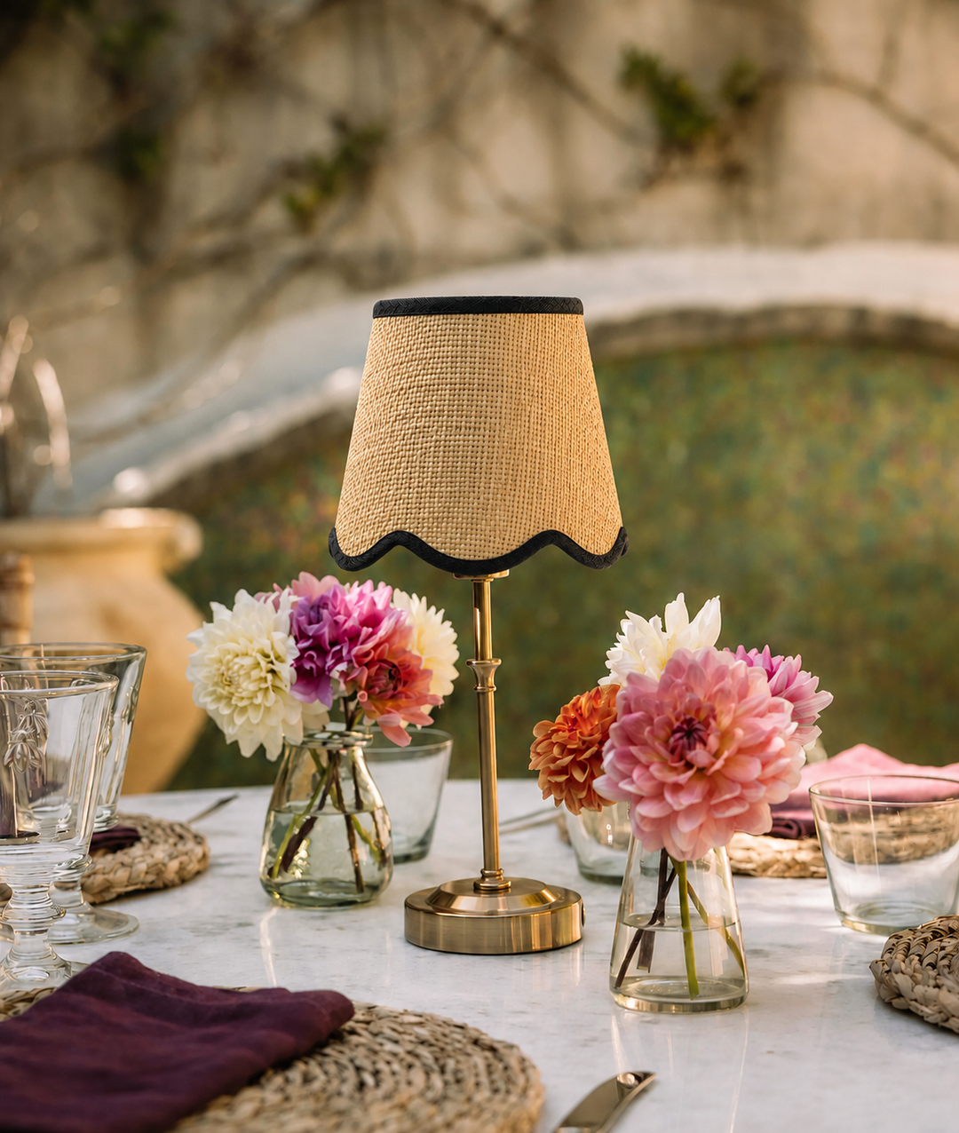 Petite Wall Light Raffia Scallop Shade