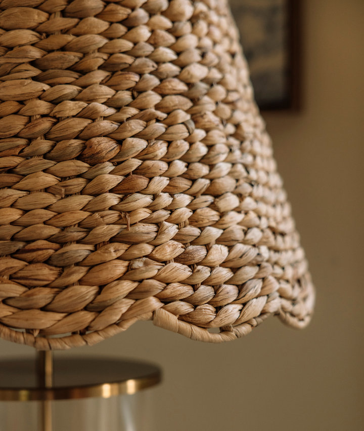 Large Seagrass Scalloped Shade