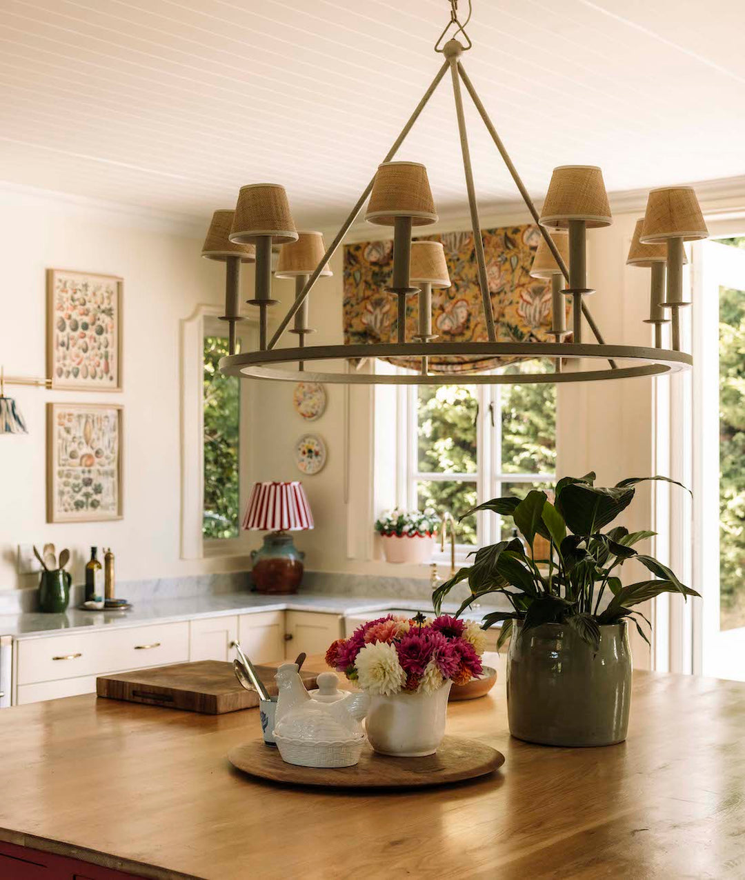 Petite Wall Light Raffia Shade