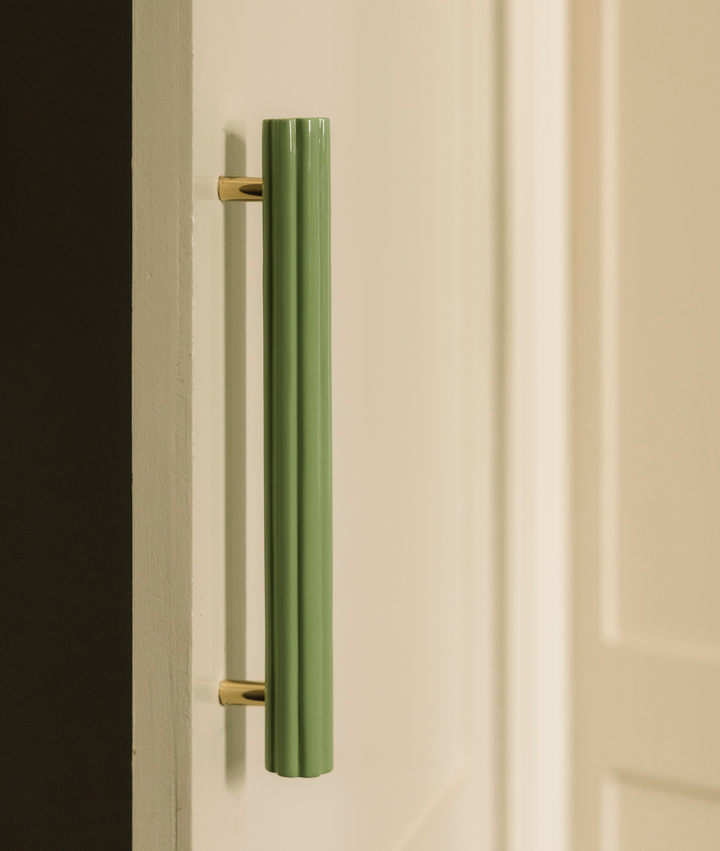 Fluted Pull Handle, Sage Green
