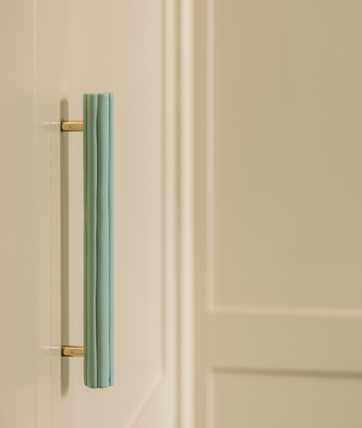 Fluted Pull Handle, Pale Blue