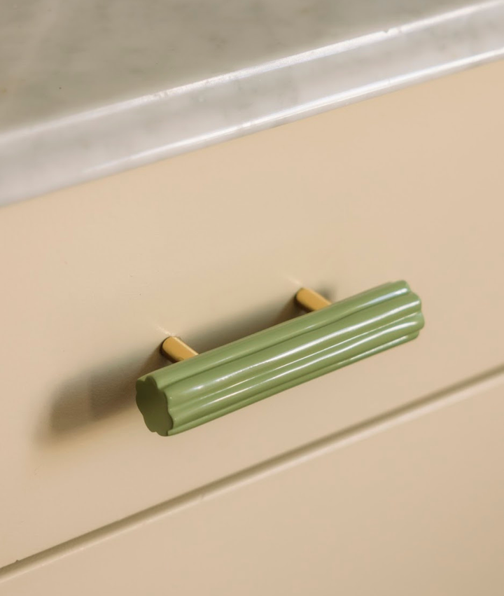 Fluted Pull Handle, Sage Green